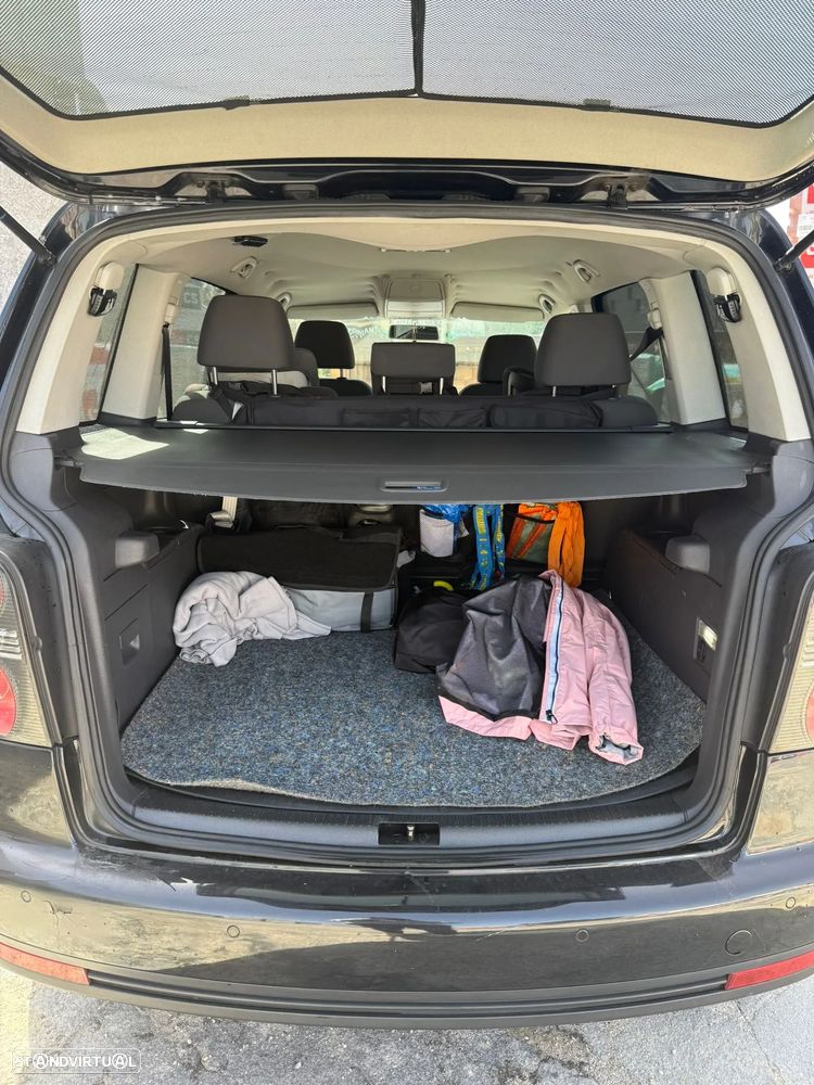 VW Touran 1.9 TDi Conceptl BlueM. 7L - 5