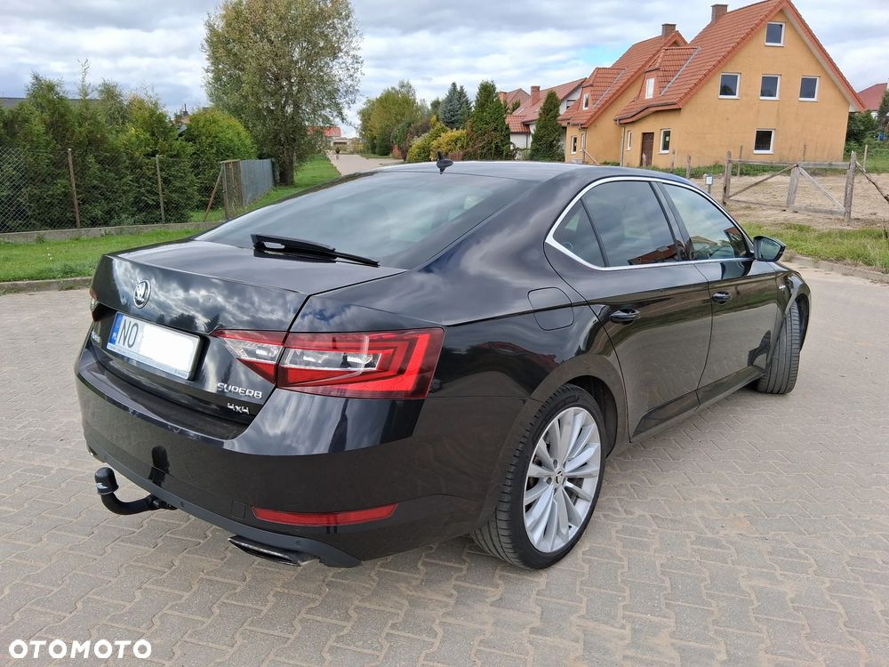 Skoda Superb 2.0 TSI 4x4 L&K DSG - 5
