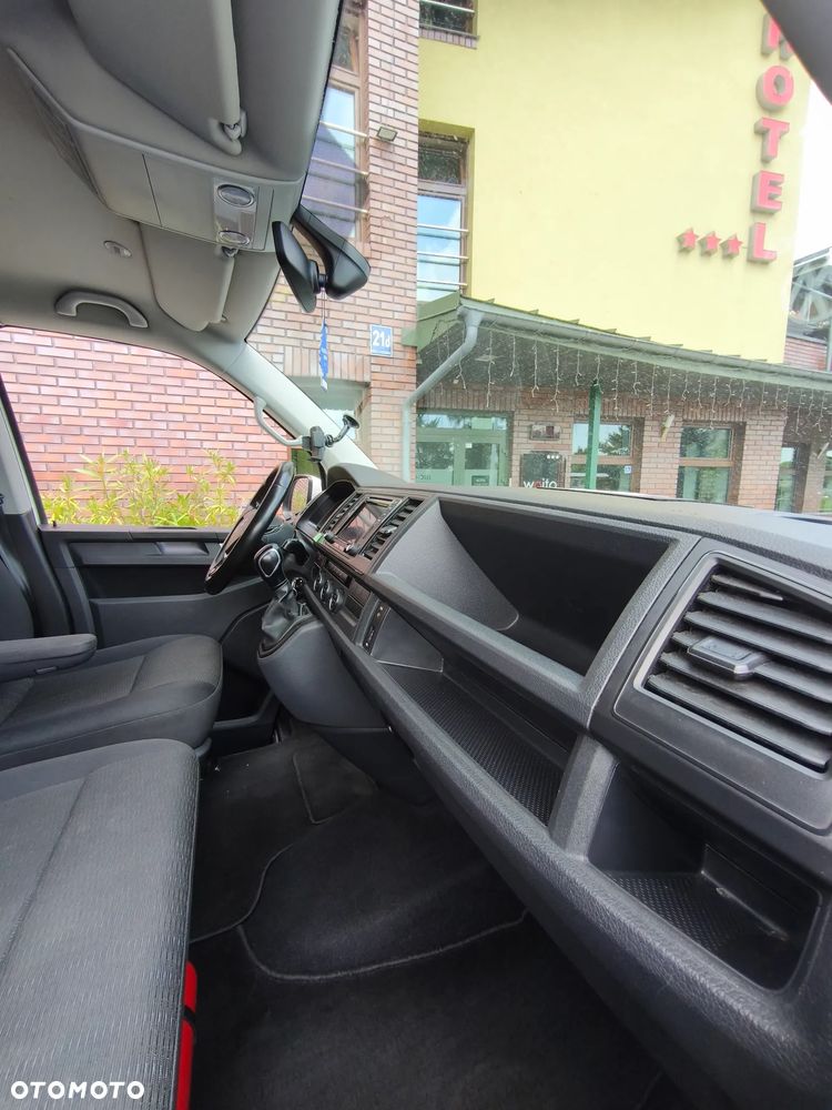 Volkswagen Caravelle 2.0 TDI L2 Comfortline DSG - 16