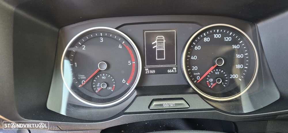 VW Crafter 35 2.0 TDI CD Longo - 10