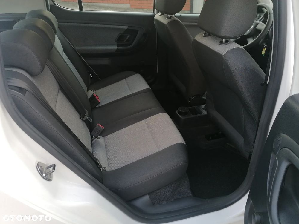 Skoda Fabia - 18