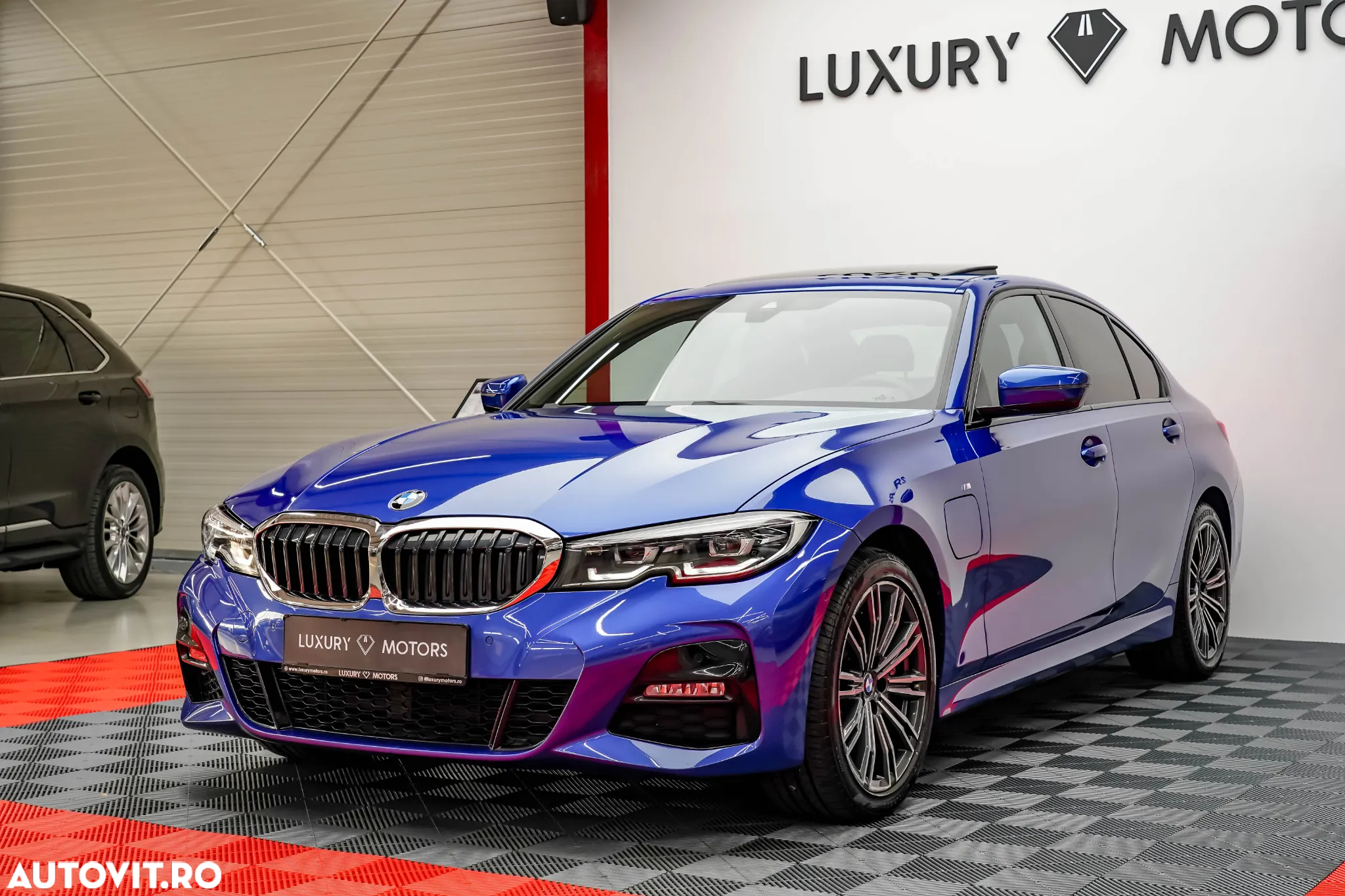 BMW Seria 3 330e Aut. M Sport - 9