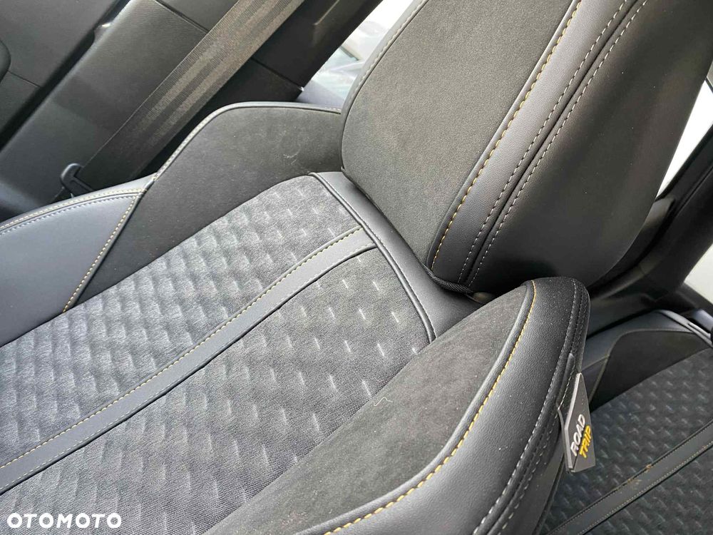 Peugeot 3008 PureTech 130 Stop & Start GPF EAT8 Allure - 17