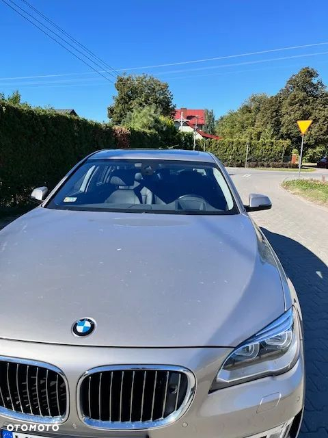 BMW Seria 7 740d xDrive - 21
