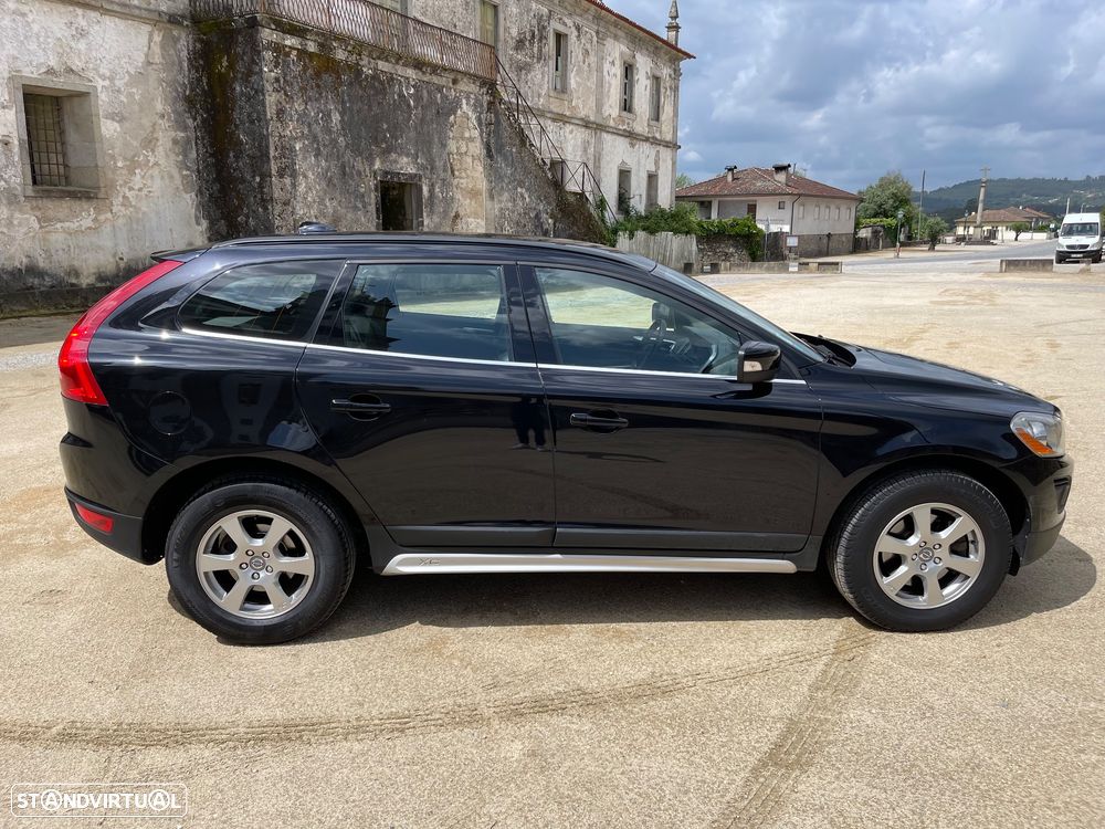 Volvo XC 60 2.4 D Geartronic - 9
