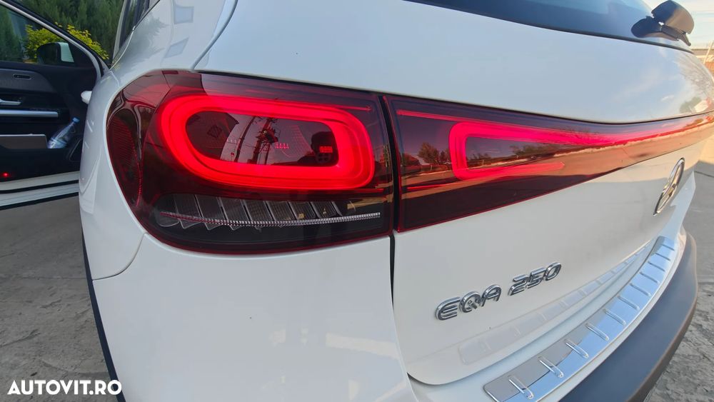 Mercedes-Benz EQA 250 AMG Line - 16
