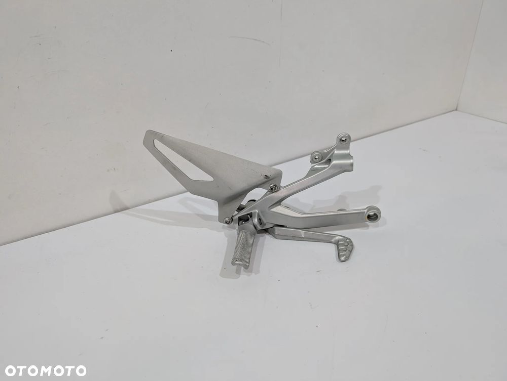DUCATI PANIGALE V4 V4S PODNÓŻEK PRAWY SET PRAWY KOMPLETNY - 2