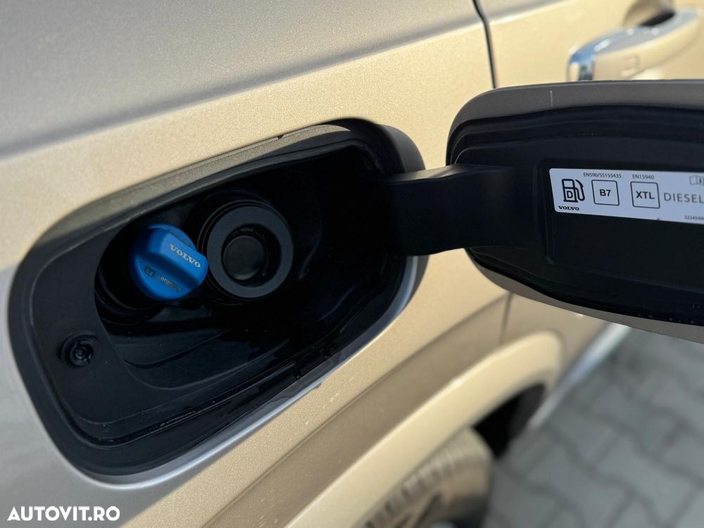 Volvo XC 90 B5 MHEV AWD 7 locuri Ultimate Bright - 37