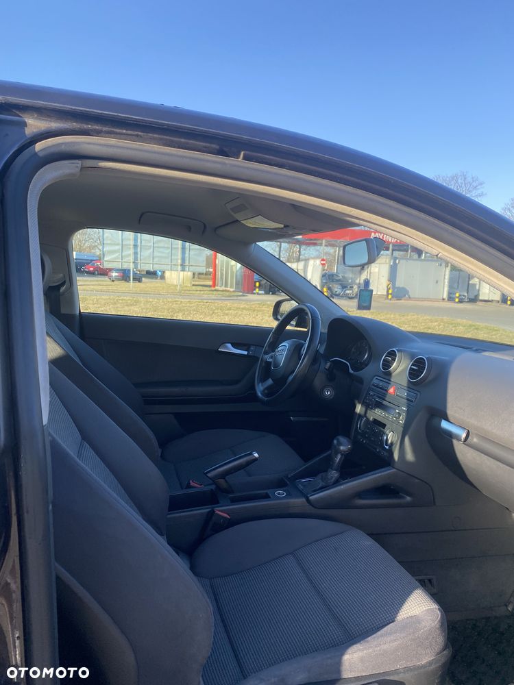 Audi A3 3-drzwiowe 1.9 TDI DPF S tronic Ambiente - 7