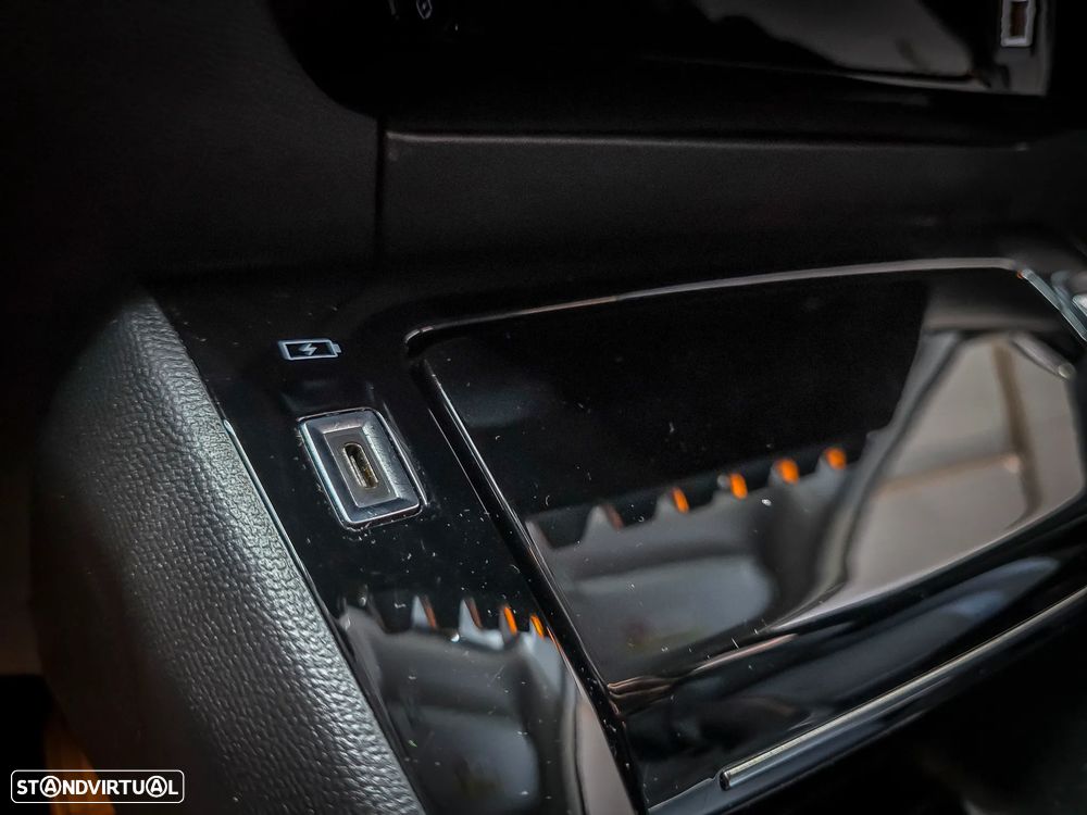 Peugeot 2008 BlueHDi 100 STOP & START Allure - 41