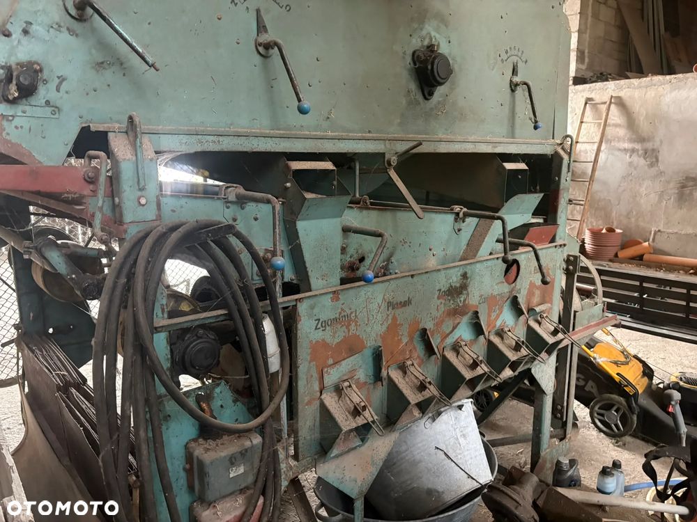 Inny cezet - major - 4