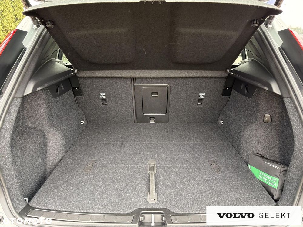 Volvo XC 40 - 29