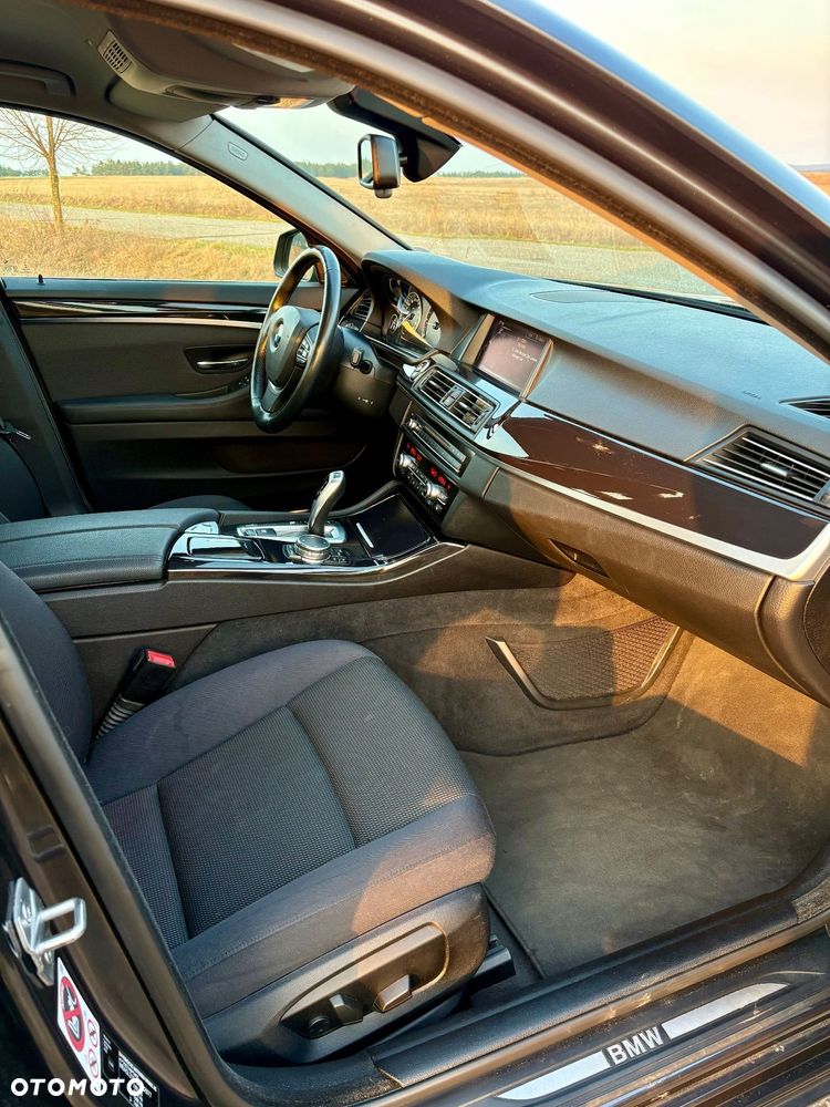 BMW Seria 5 520d - 19