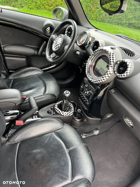 MINI Countryman One D - 7