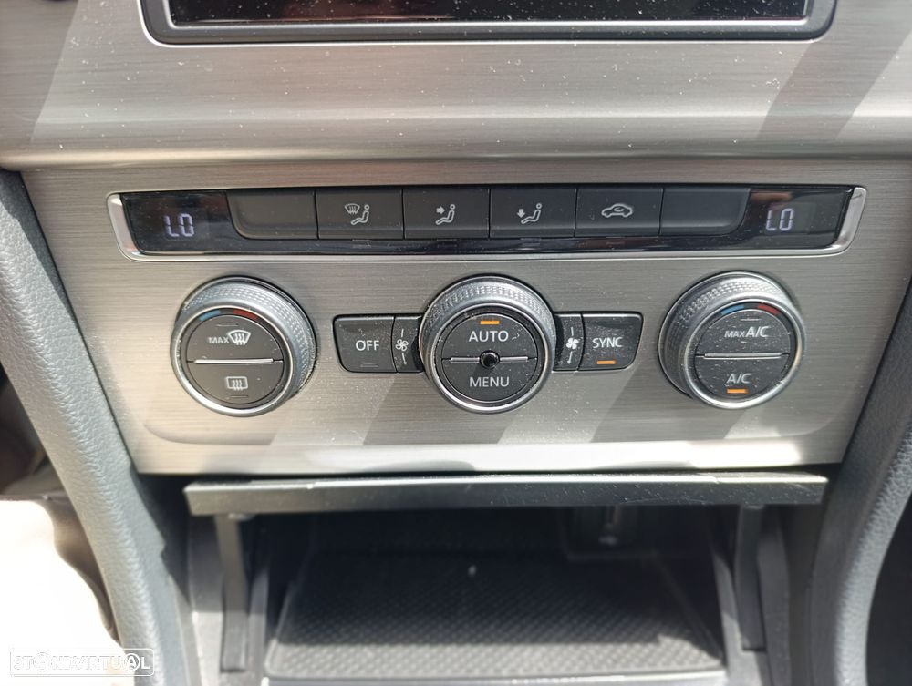 VW Golf 1.6 TDi Confortline - 14