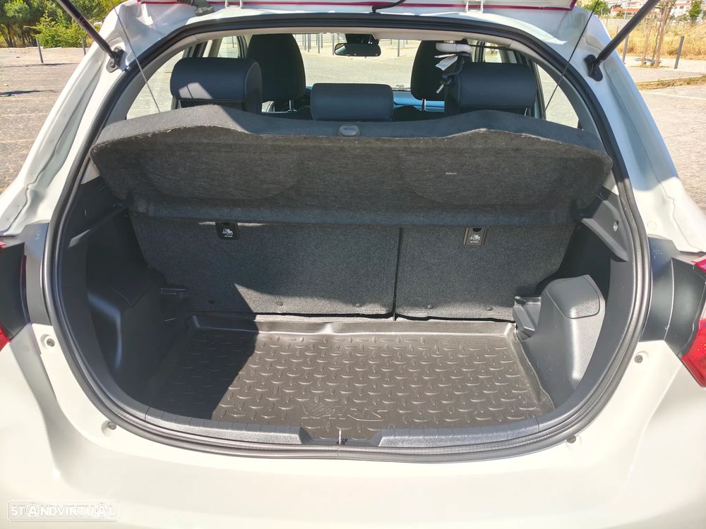 Toyota Yaris 1.5 HSD GR Sport - 9