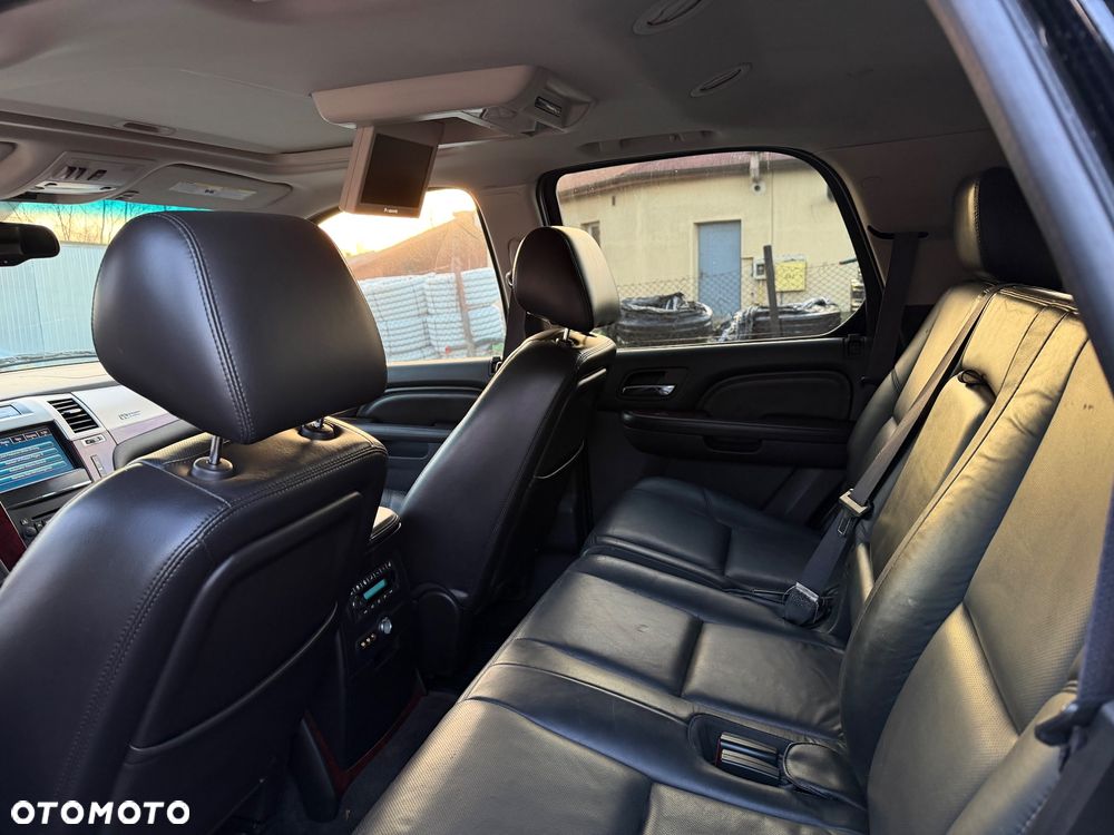 Cadillac Escalade 6.0 V8 Platinum - 25