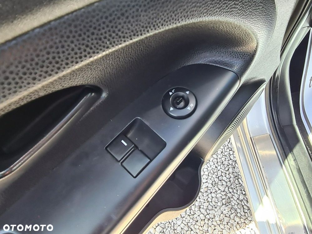 Kia Venga 1.4 CRDi L - 17