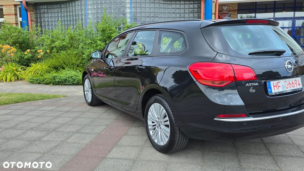 Opel Astra - 33