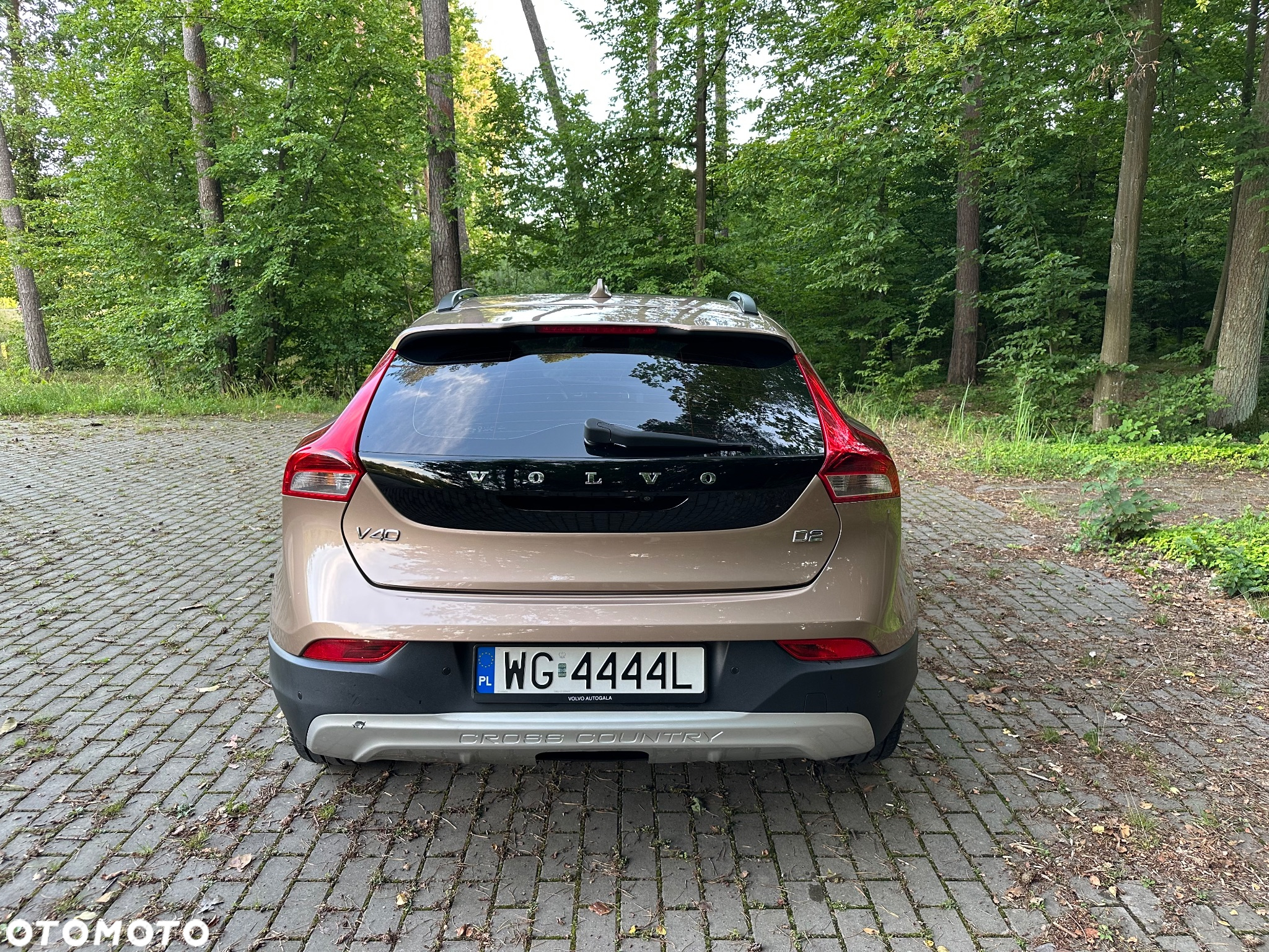 Volvo V40 Cross Country D2 Summum - 4