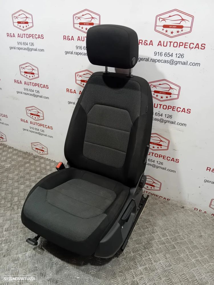 Conjunto de Bancos Passat B7 em Tecido Original - 12