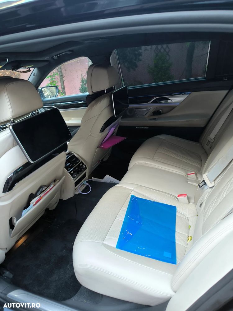 BMW Seria 7 740Ld xDrive - 17
