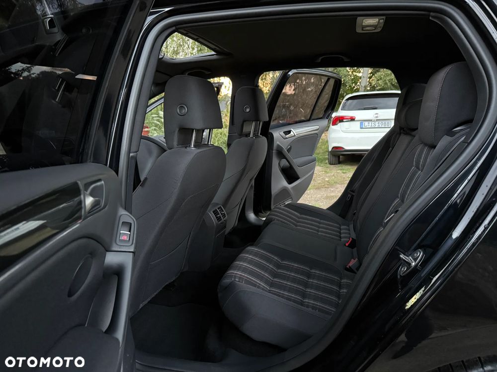 Volkswagen Golf 2.0 GTI DSG - 22
