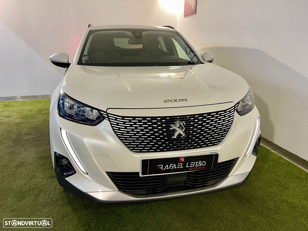 Peugeot e-2008 50 kWh Allure - 3