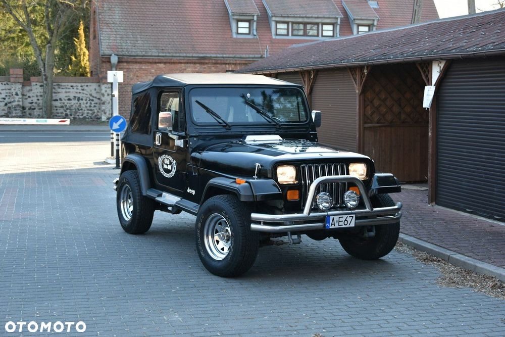 Jeep Wrangler - 16