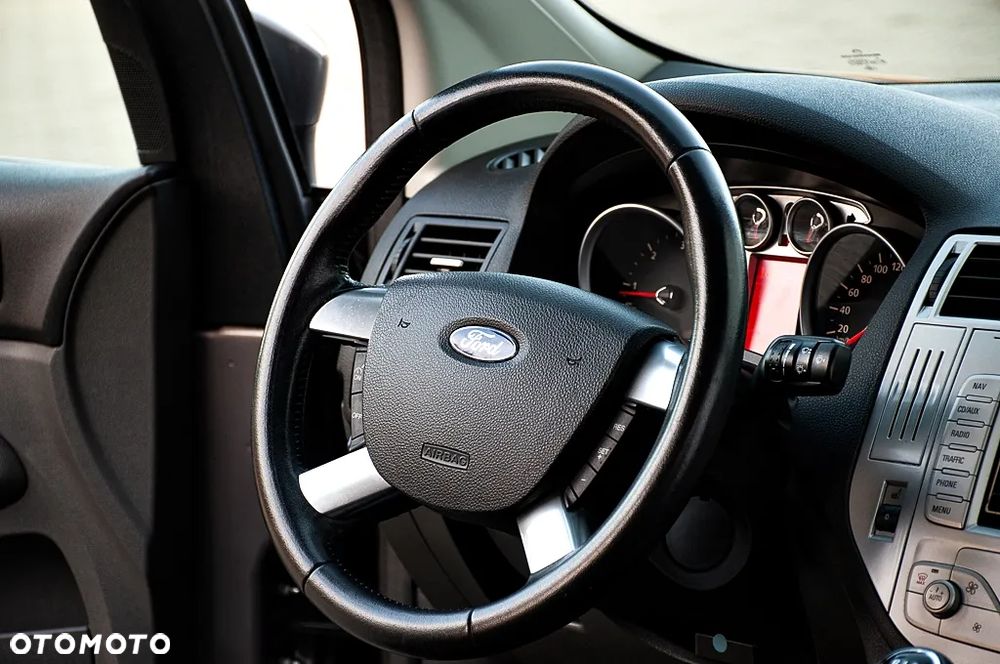 Ford Kuga 2.0 TDCi 4WD Titanium - 22