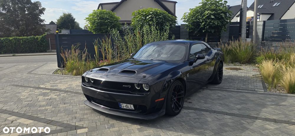 Dodge Challenger 6.2 Hellcat Widebody - 1