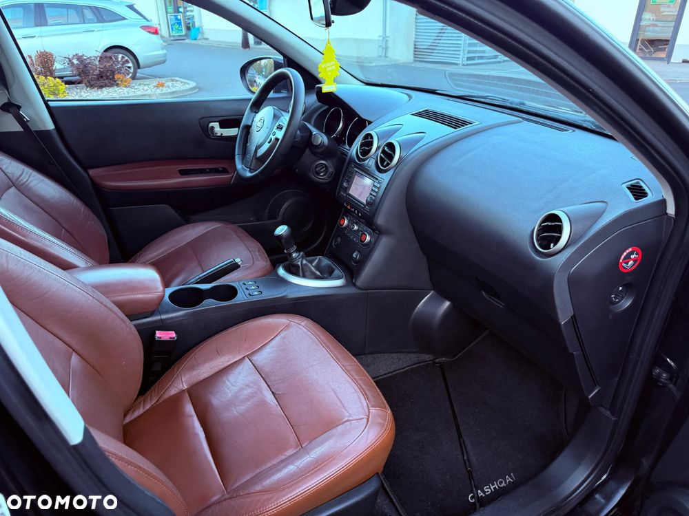 Nissan Qashqai+2 2.0 dCi DPF tekna - 17