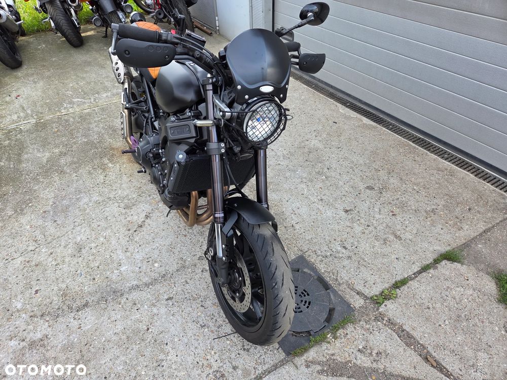 Yamaha XSR - 3