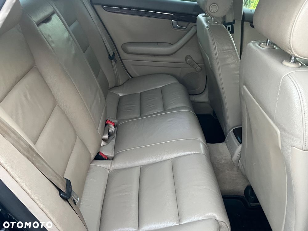Audi A4 Limousine 2 - 25
