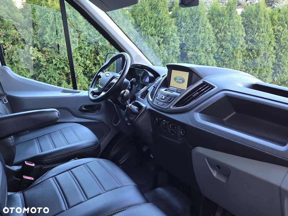 Ford Transit - 24