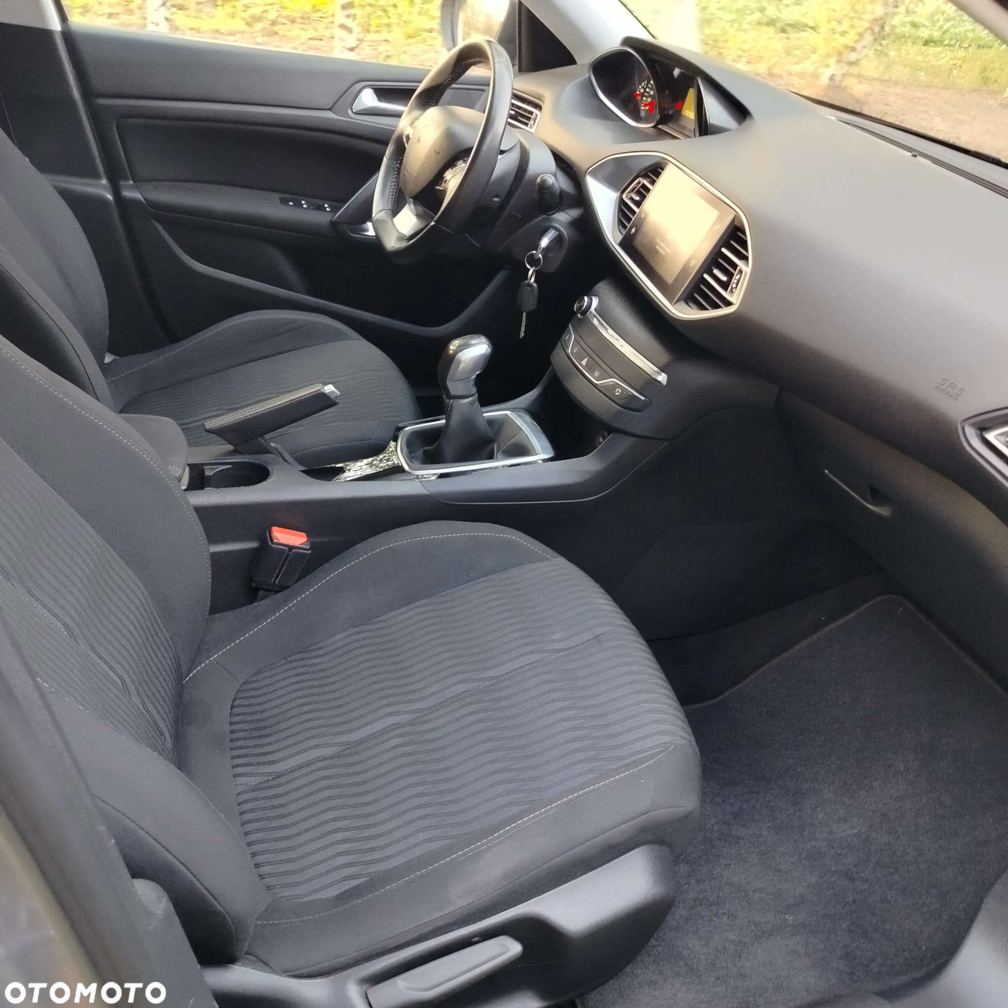 Peugeot 308 1.2 PureTech GPF Allure S&S - 8