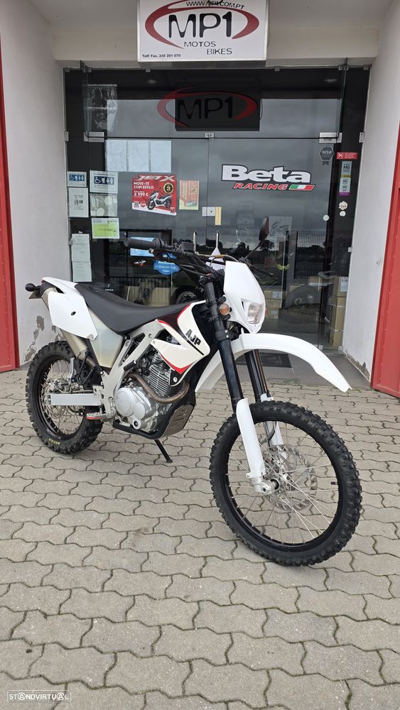 AJP PR3 125 Enduro - 1