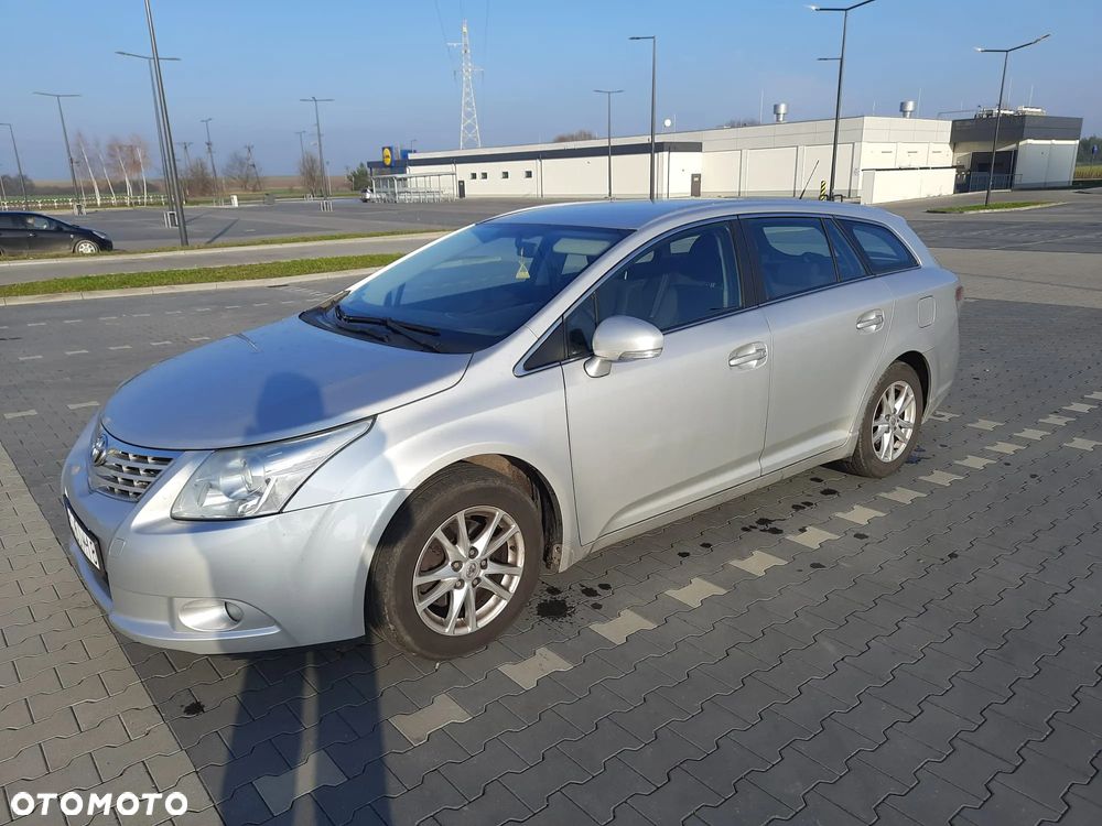 Toyota Avensis 2.0 D-4D Combi - 10