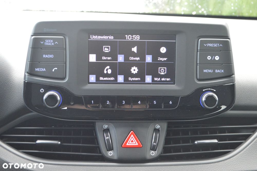 Hyundai i30 - 24
