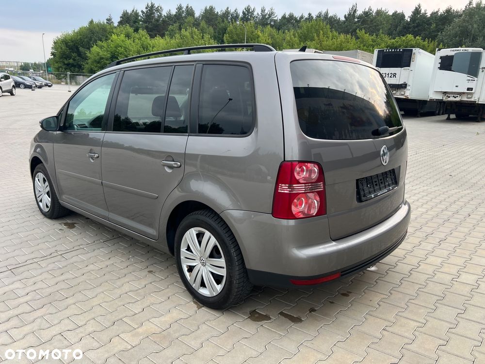Volkswagen Touran 2.0 TDI DSG United - 3