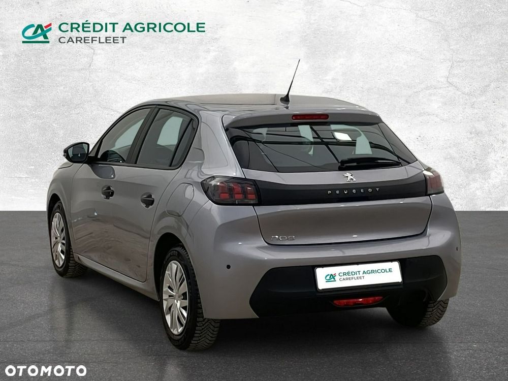 Peugeot 208 - 8