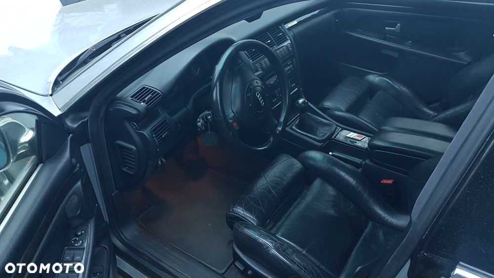 Audi S8 4.2 Quattro - 20