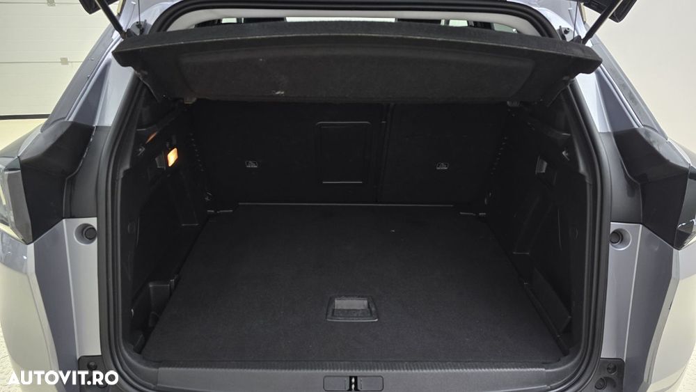 Peugeot 3008 1.2 PureTech S&S EAT8 Allure - 25