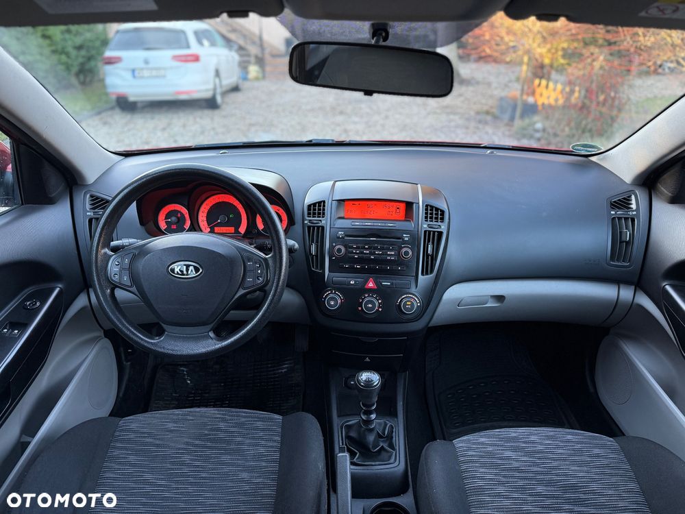 Kia Ceed 1.4 CVVT LX Basis - 22