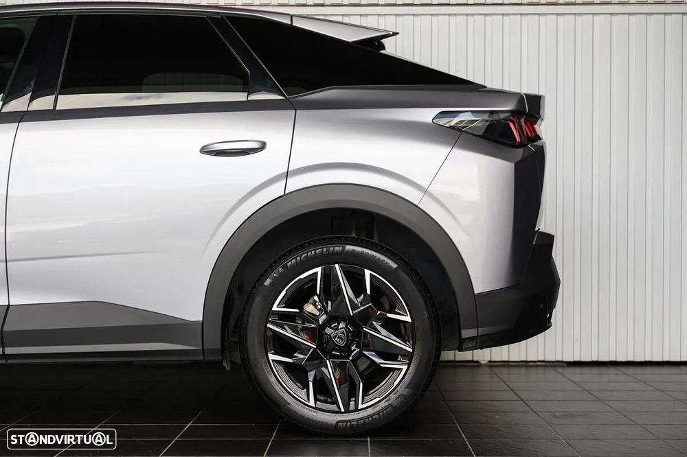 Peugeot 3008 1.2 Hybrid Allure e-DCS6 - 17
