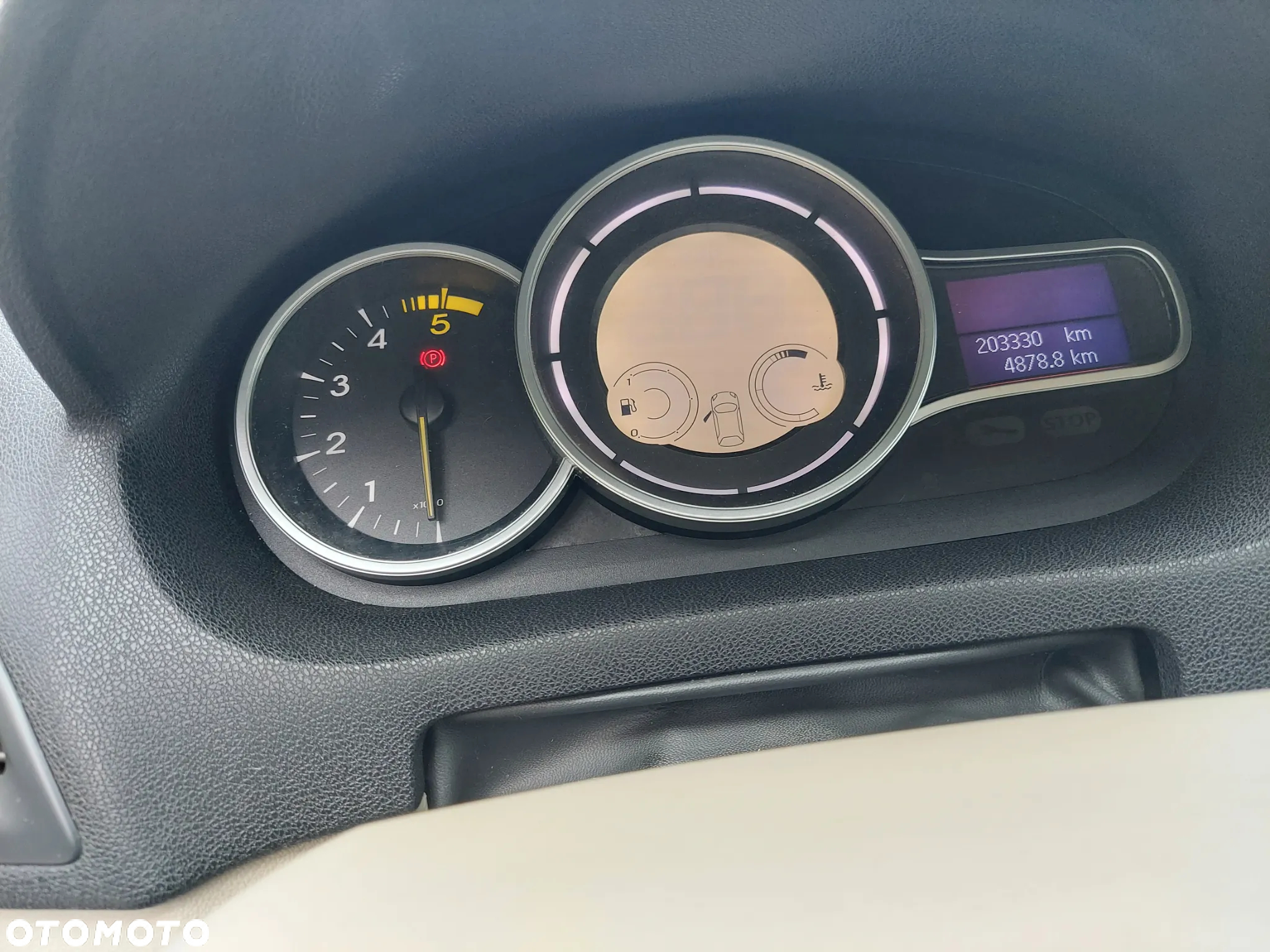 Renault Megane 1.5 dCi Color Edition - 6