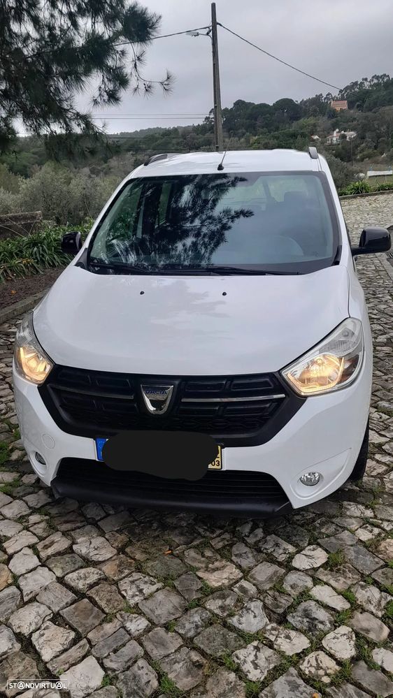 Dacia Lodgy 1.5 Blue dCi SL Go 7L - 1