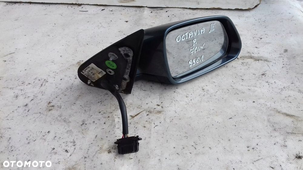 LUSTERKO PRAWE ELEKTRYCZNE 7PIN SKODA OCTAVIA II 2 04-08 9901 - 5