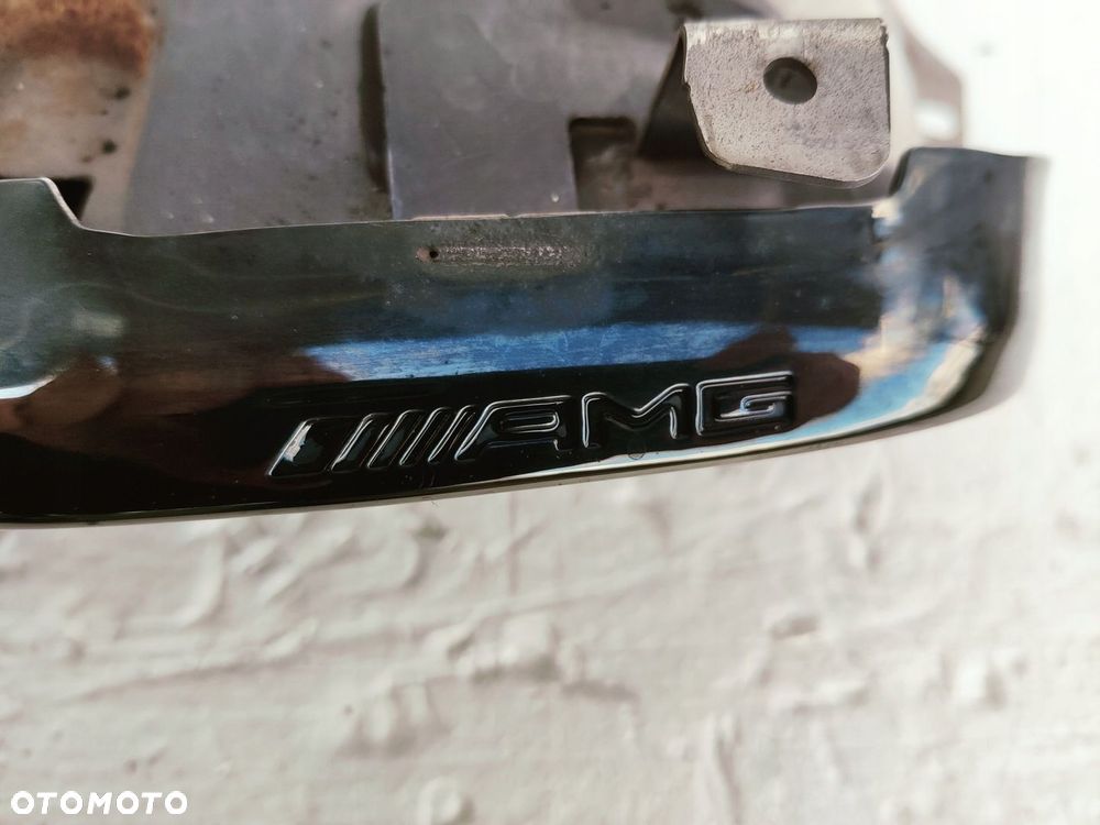Końcówka wydechu Mercedes AMG 0004902100 - 4