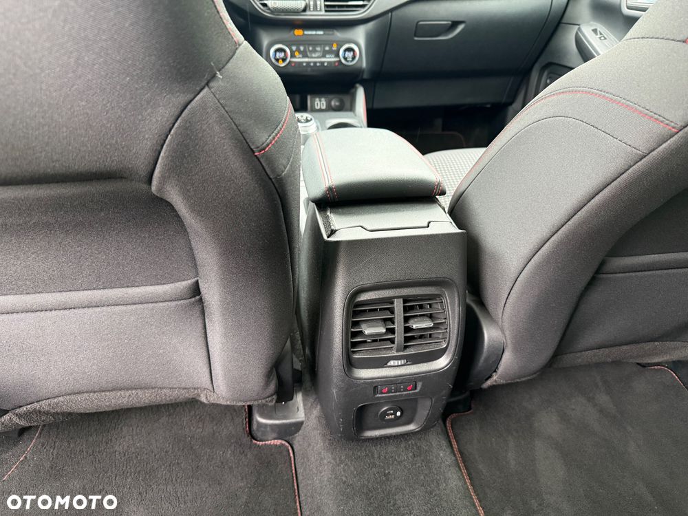 Ford Kuga - 19